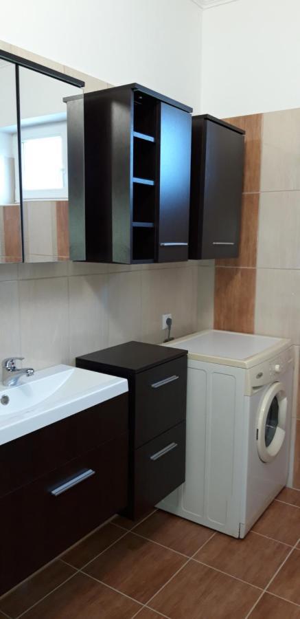 Ildi Apartman 기에네스디아스 외부 사진